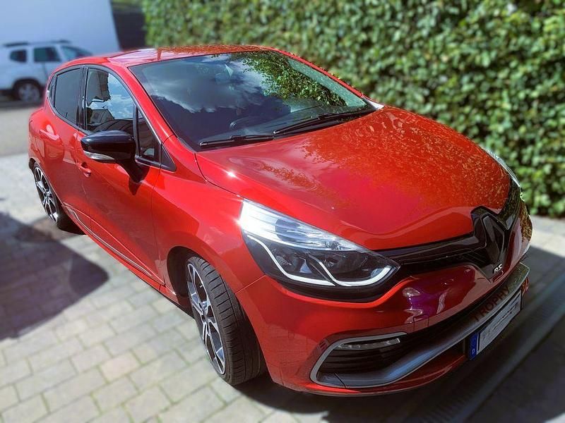 Gebraucht Renault Clio IV Trophy 220 PS (161 kW) 2016 Rot Kleinwagen