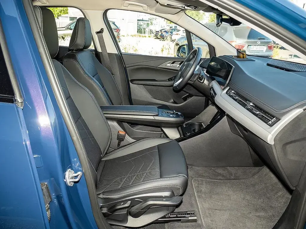 Gebraucht BMW 220 Luxury Line 360 PS (264 kW) 2025 Andere Coupé