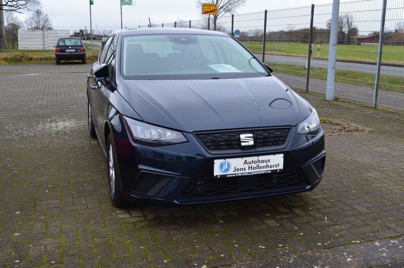 Blau Gebraucht 2021 Seat Ibiza Style Limousine | 15.590 € (Guter Preis) - Bild 1/4
