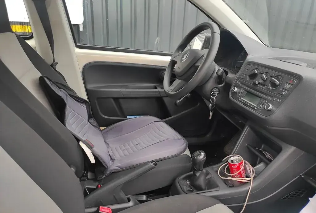 Gebraucht Skoda Citigo Active 60 PS (44 kW) 2015 Silber Kleinwagen