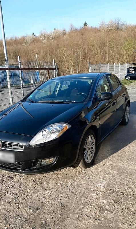Gebraucht Fiat Bravo 90 PS (66 kW) 2008 Schwarz Kleinwagen