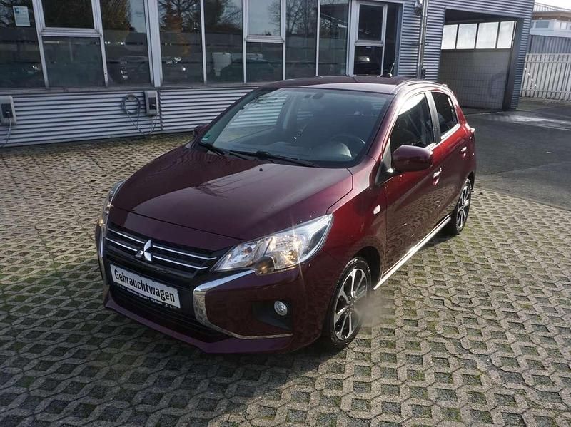 Bordeauxrot (p) Gebraucht 2023 Mitsubishi Space Star Select+ Kleinwagen | 12.990 € (Fairer Preis) - Bild 1/4