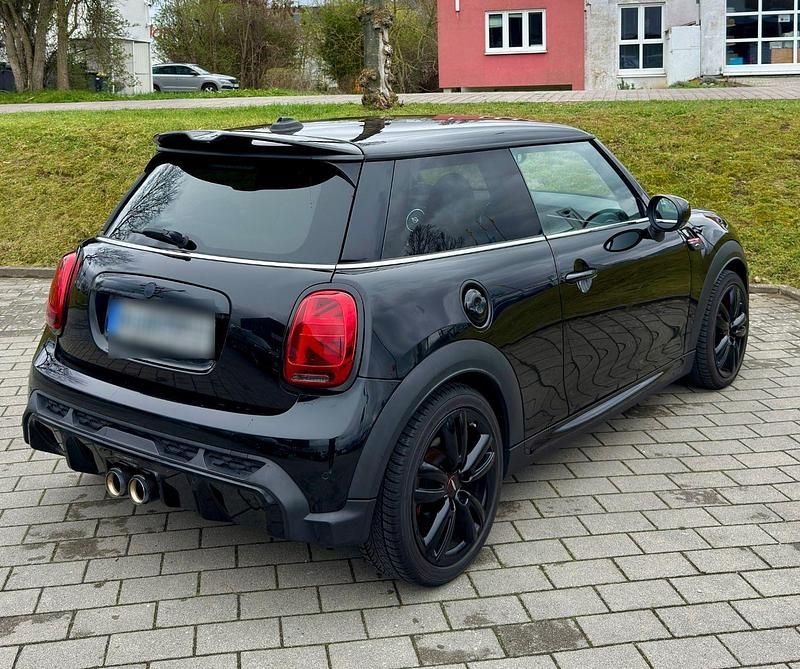 Gebraucht Mini John Cooper Works 231 PS (169 kW) 2021 Schwarz Kleinwagen
