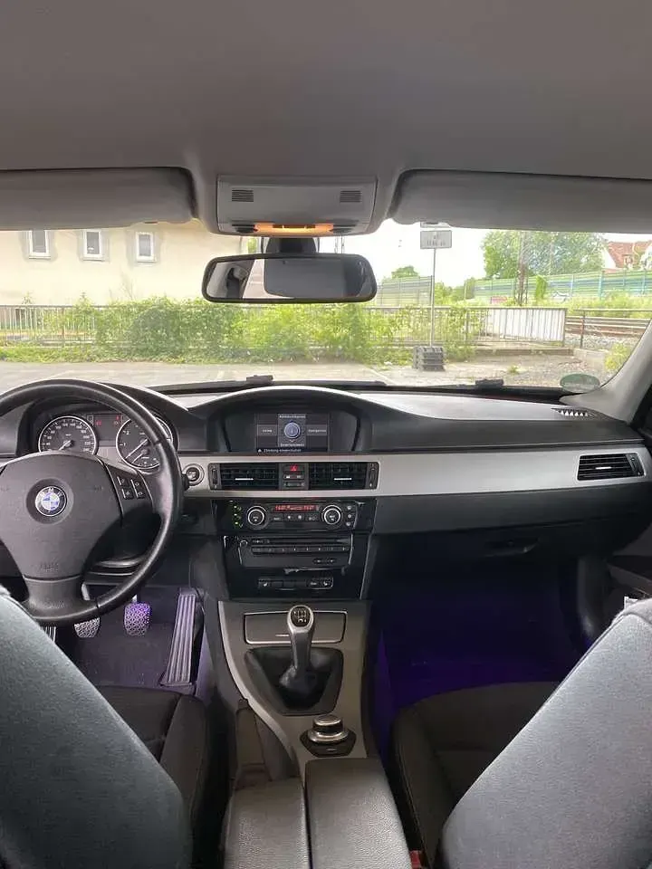 Gebraucht BMW 320 170 PS (125 kW) 2008 Kombi