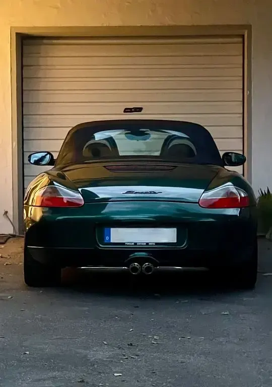 Second-hand Porsche Boxster 220 CP (161 kW) 2000 Verde Cabrio