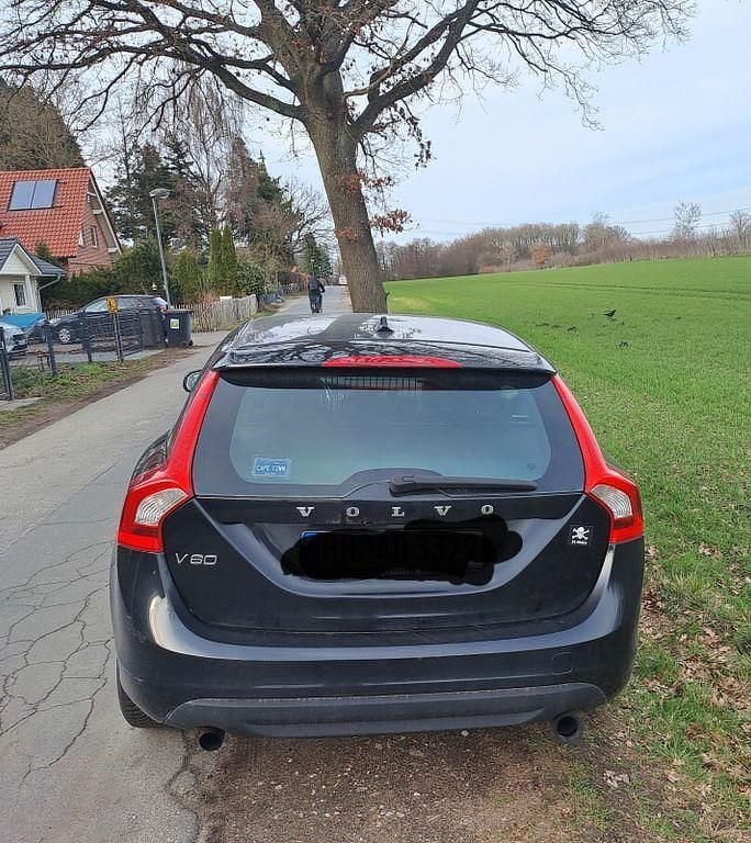 Gebraucht Volvo V60 Kinetic 150 PS (110 kW) 2011 Schwarz Kombi