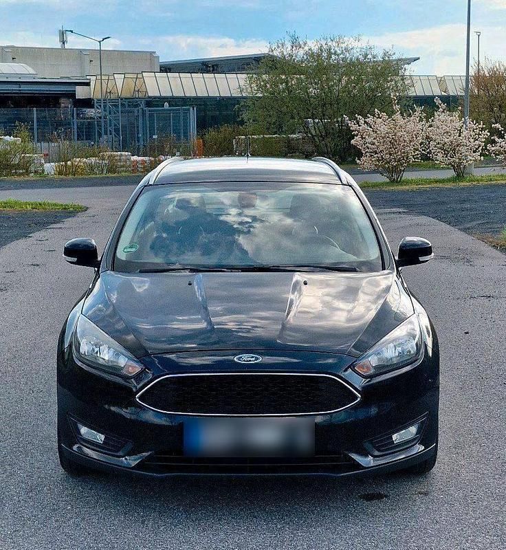 Usata Ford Focus 125 CV (91 kW) 2015 Nero Station wagon