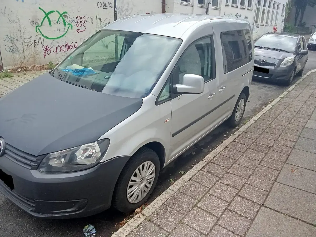 Gebraucht VW Caddy 85 PS (62 kW) 2014 Silber Van / Kleinbus