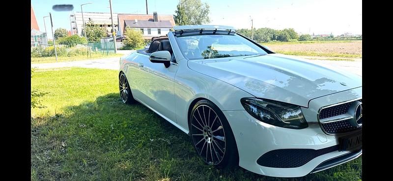 Weiß Gebraucht 2018 Mercedes E220 Cabrio | 29.450 € (Guter Preis) - Bild 1/4