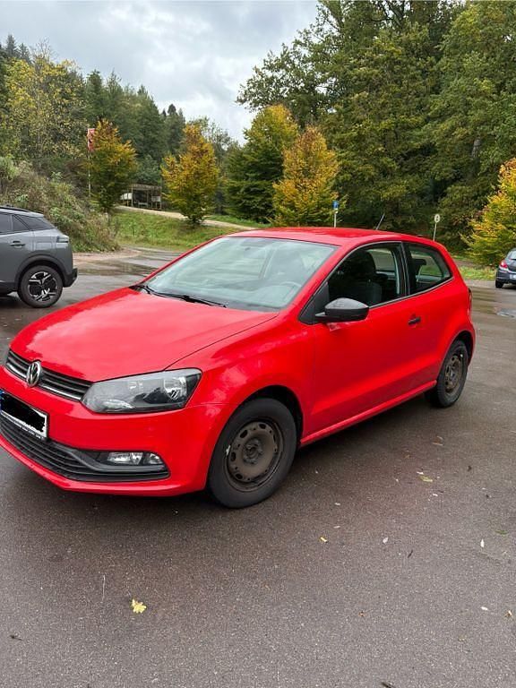 Rot Gebraucht 2016 VW Polo Allstar | 5.900 € (Fairer Preis) - Bild 1/4