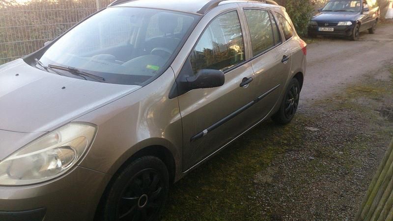 Gebraucht Renault Clio GrandTour 75 PS (55 kW) 2008 Braun Kombi