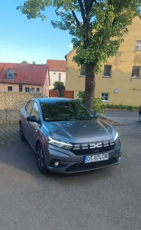 Gebraucht Dacia Logan 101 PS (74 kW) 2026 Grau Limousine