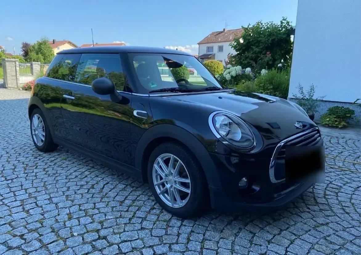 Usado Mini ONE 102 HP (75 kW) 2015 Preto Citadino