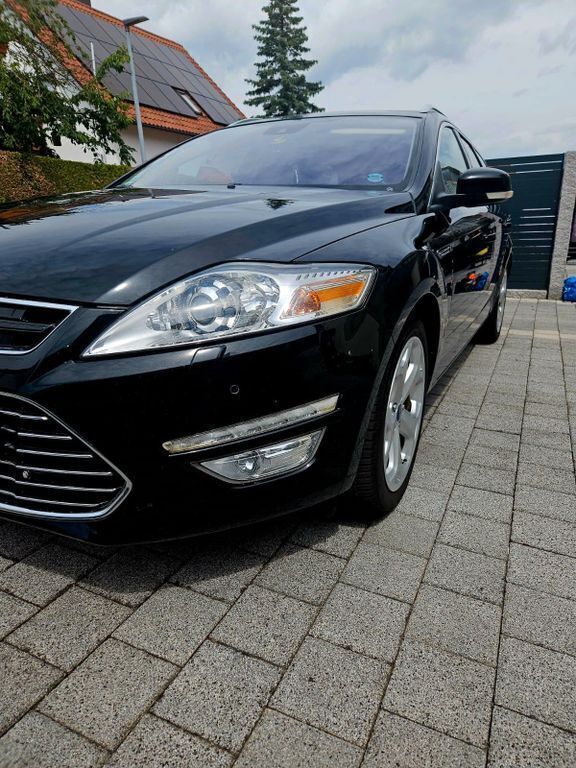 Schwarz Gebraucht 2014 Ford Mondeo Titanium X Limousine | 10.490 € (Teuer) - Bild 1/4