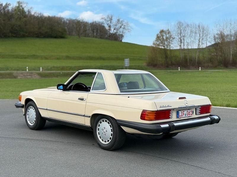 Gebraucht Mercedes 560 231 PS (169 kW) 1988 Beige Cabrio