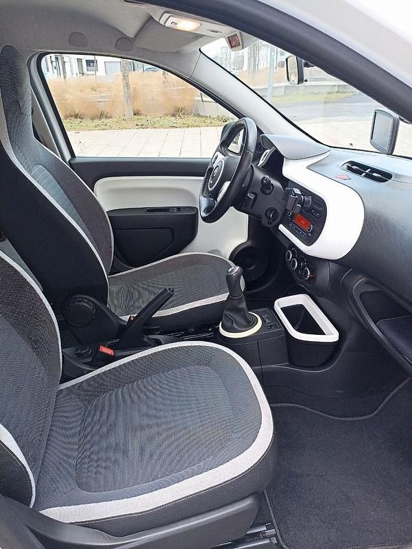 Gebraucht Renault Twingo LIMITED 69 PS (50 kW) 2017 Weiß Kleinwagen