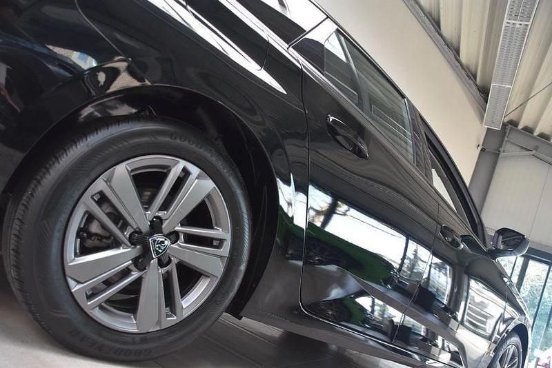 Gebraucht Peugeot 308 SW Active 131 PS (96 kW) 2024 Schwarz Kombi