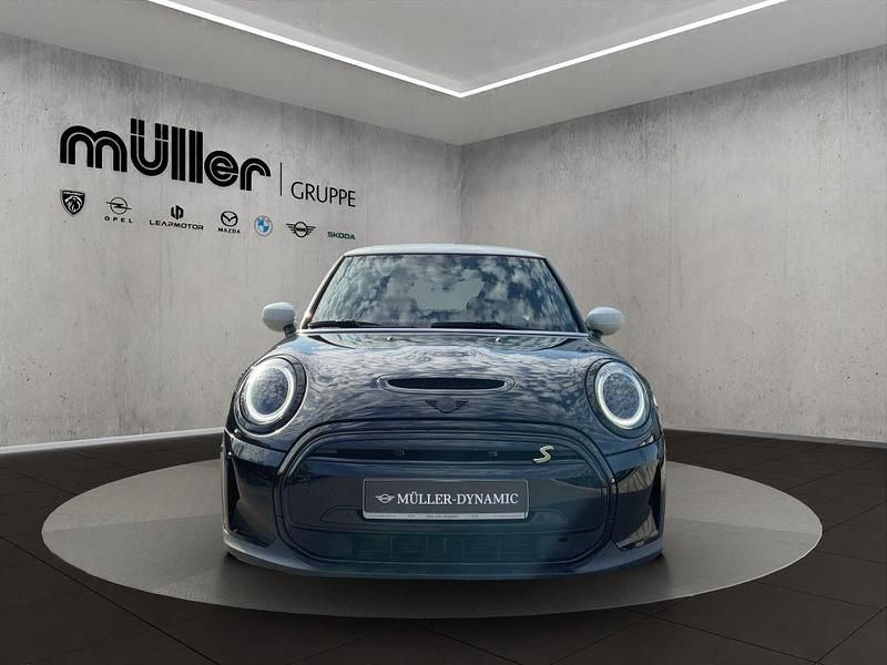 Gebraucht Mini Cooper SE Hatch 135 kW (184 PS) 2021 Schwarz Kleinwagen