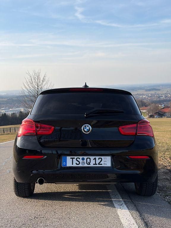 Gebraucht BMW 116 109 PS (80 kW) 2018 Schwarz Kleinwagen
