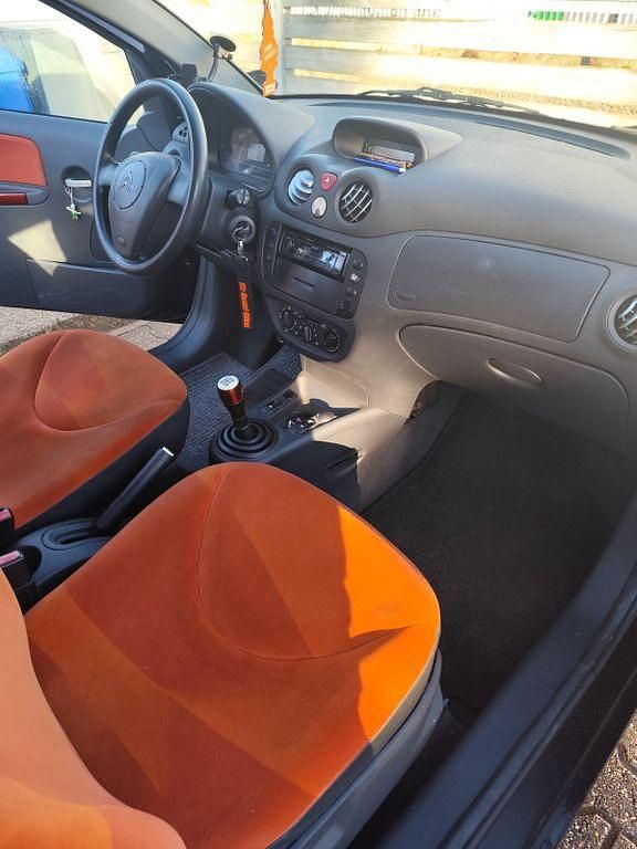 Gebraucht Citroën C2 Comfort 60 PS (44 kW) 2004 Schwarz Kleinwagen