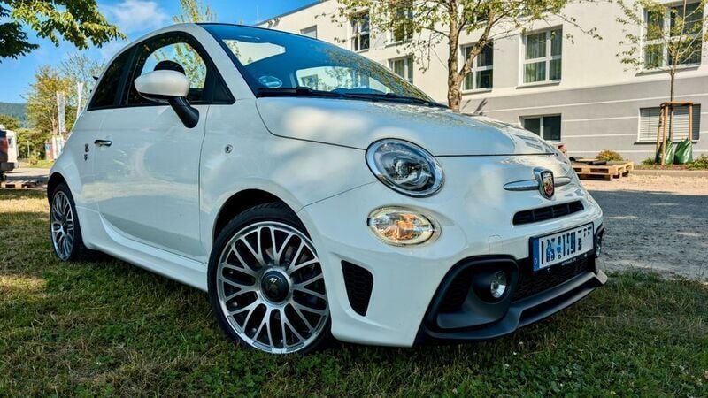 Weiß Gebraucht 2018 Abarth 595C Cabrio | 17.200 € (Fairer Preis) - Bild 1/4