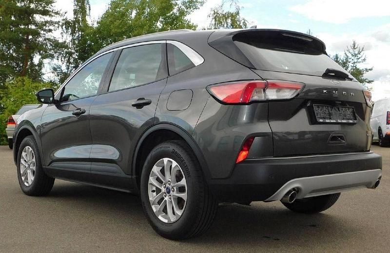 Gebraucht Ford Kuga Titanium 152 PS (111 kW) 2021 SUV