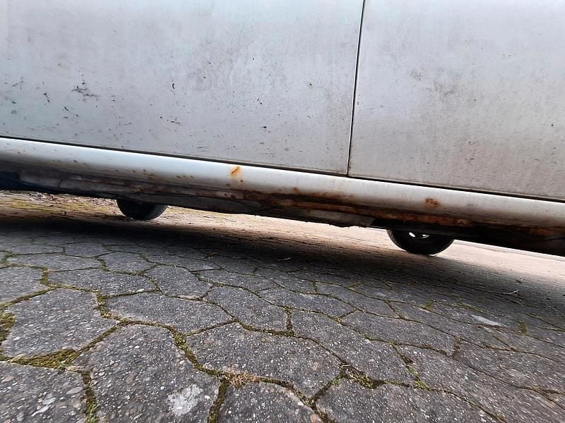 Gebraucht Ford Fiesta 50 PS (36 kW) 1998 Weiß Kleinwagen