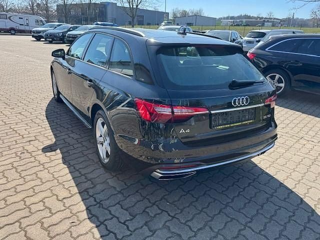 Gebraucht Audi A4 Advanced 163 PS (119 kW) 2023 Schwarz Kombi