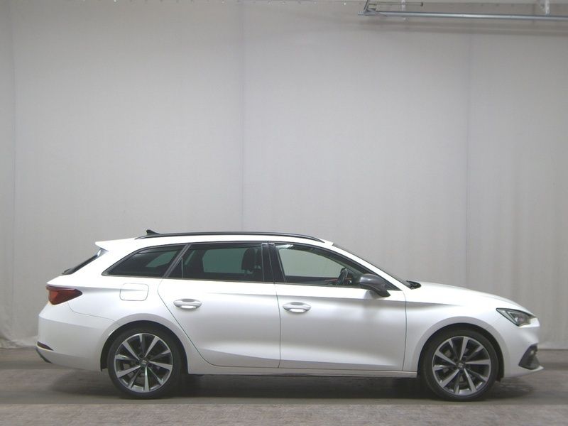 Weiss Gebraucht 2020 Seat Leon FR-Line Kombi | 15.780 € (Fairer Preis) - Bild 1/4