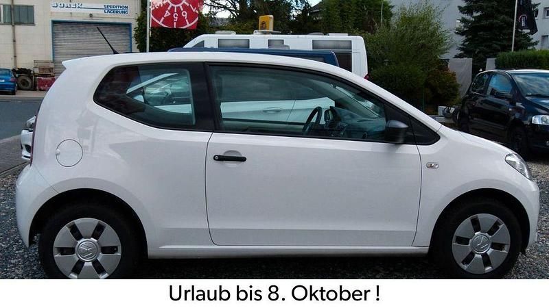 Weiß Gebraucht 2015 VW up! take up! Kleinwagen | 5.800 € (Fairer Preis) - Bild 1/4