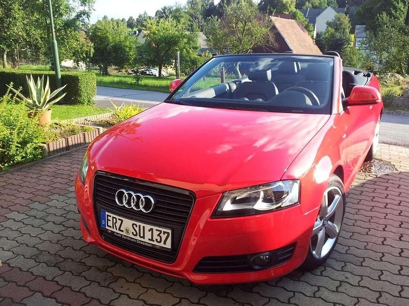Gebraucht Audi Cabriolet S-Line 105 PS (77 kW) 2009 Rot Cabrio
