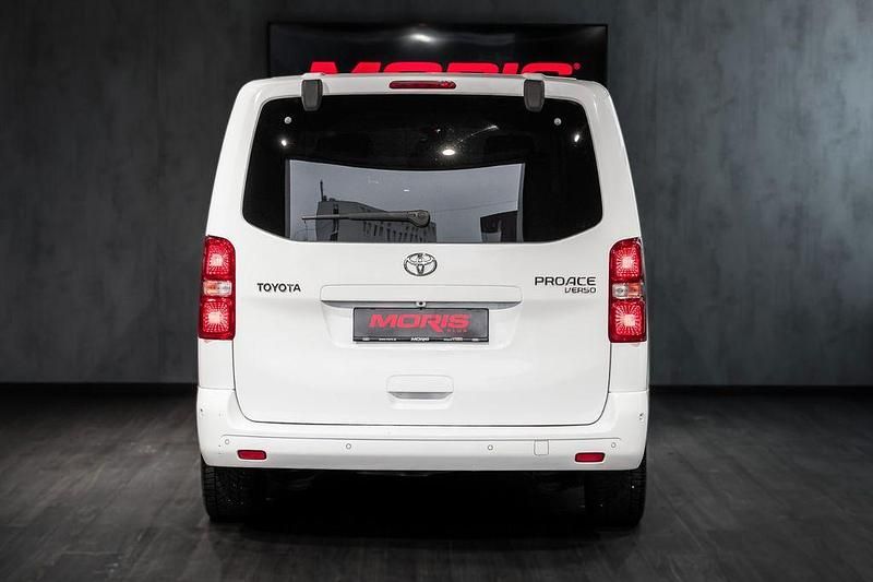 Gebraucht Toyota Proace 177 PS (130 kW) 2022 Weiß Van / Kleinbus