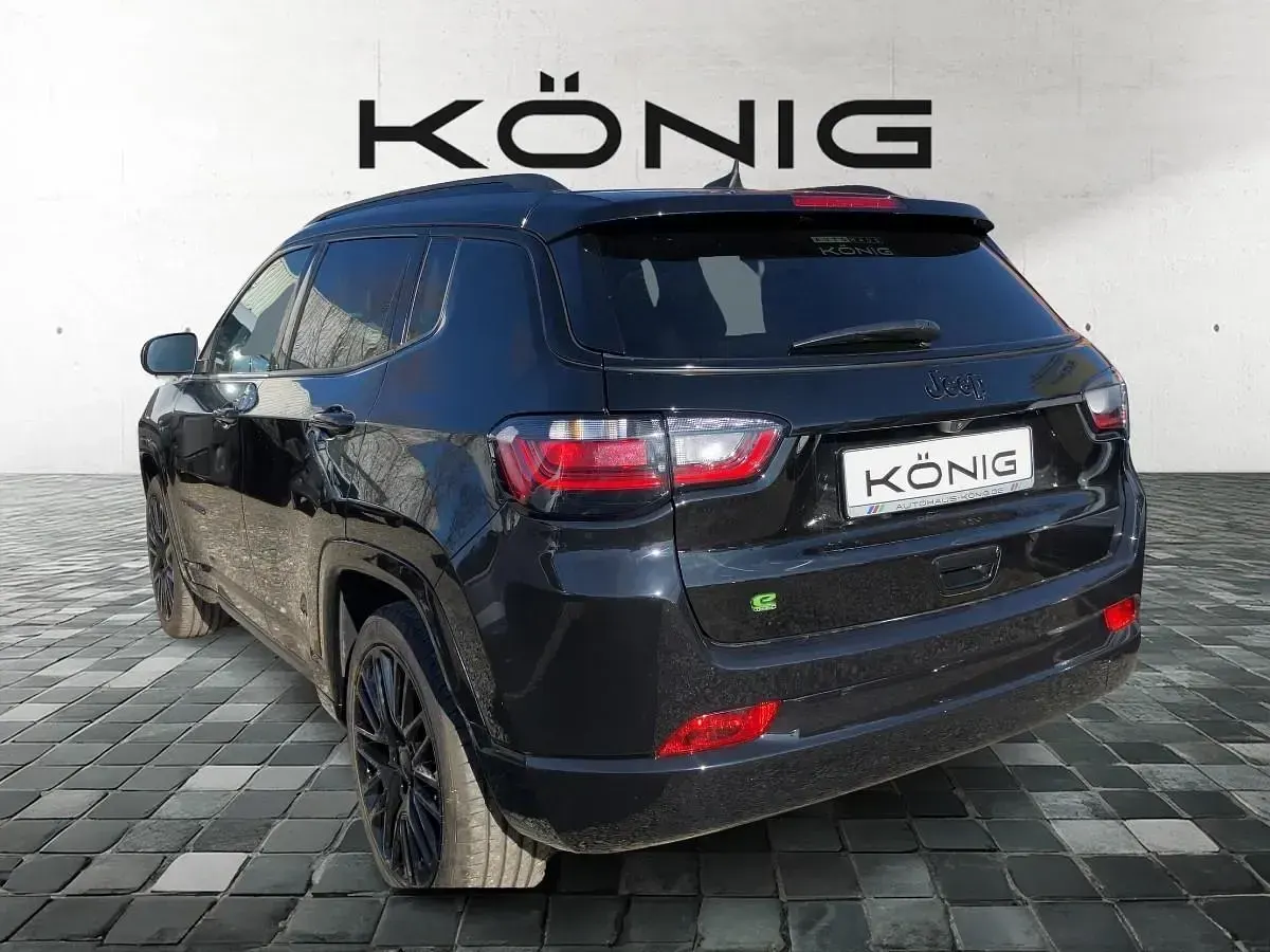 Second-hand Jeep Compass Altitude 2023 Negru SUV