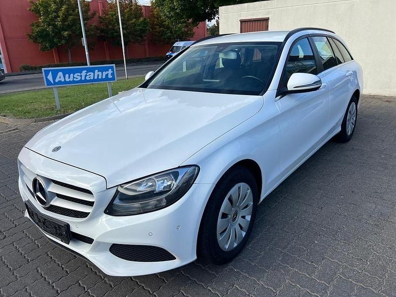 Second-hand Mercedes C180 116 CP (85 kW) 2017 Alb Berlinǎ