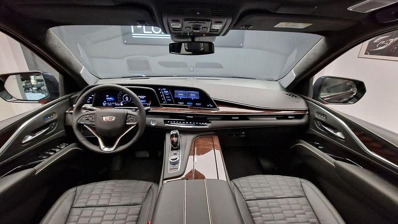 Gebraucht Cadillac Escalade 426 PS (313 kW) 2023 Schwarz SUV