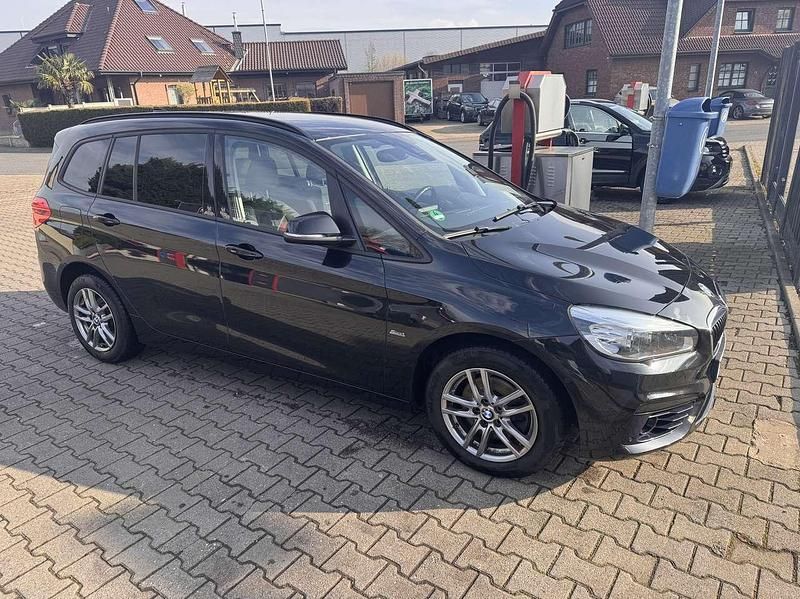 Gebraucht BMW 218 Sport Line 150 PS (110 kW) 2016 Kombi