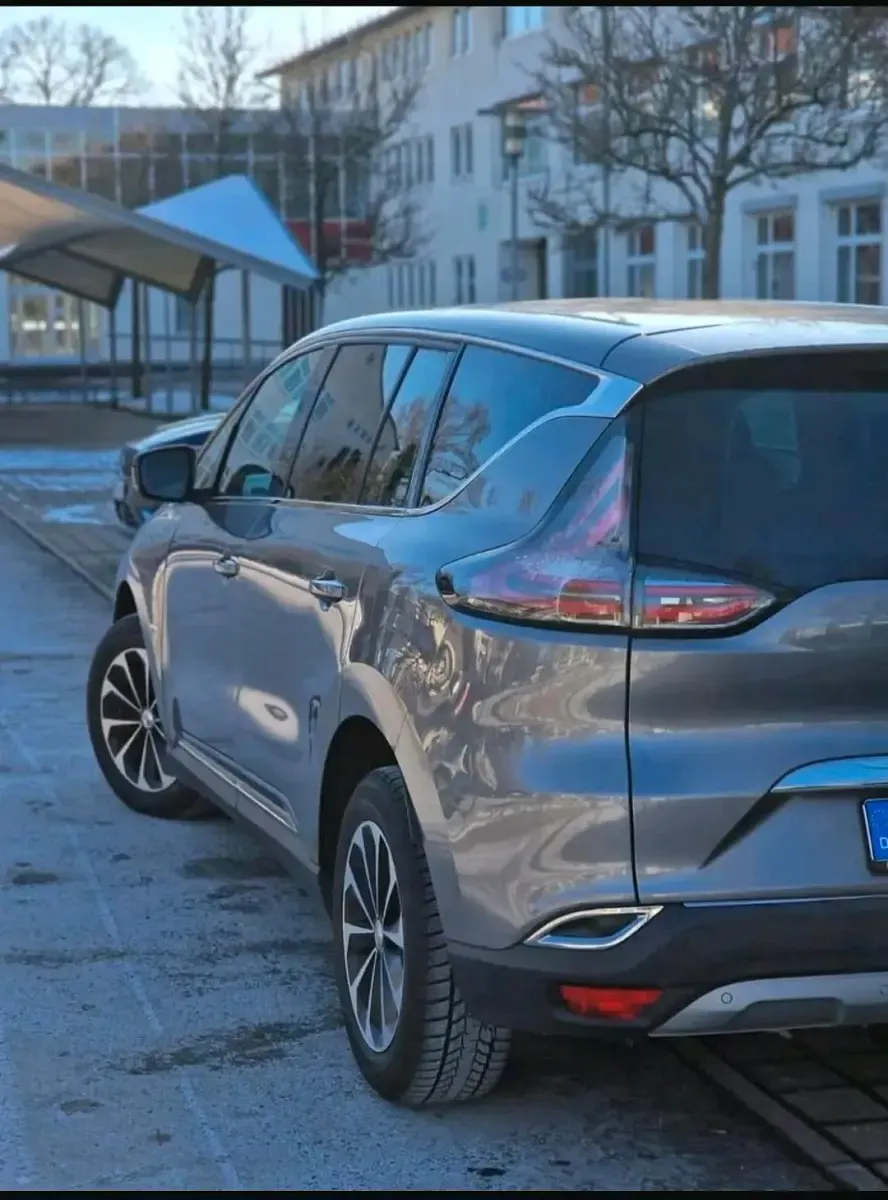 Gebraucht Renault Espace 160 PS (117 kW) 2017 Silber Van / Kleinbus