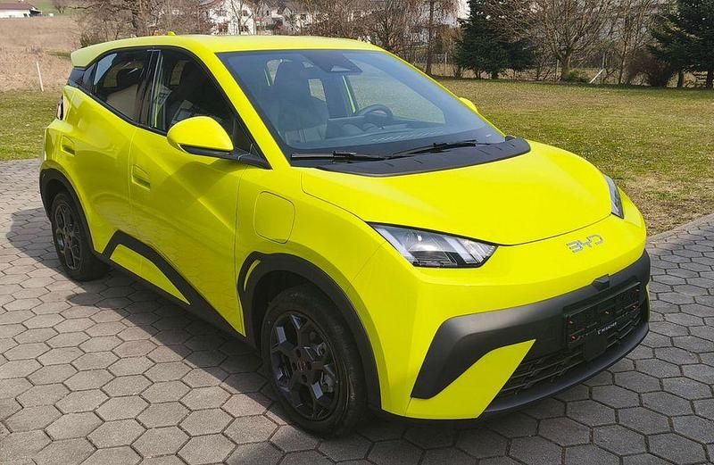 Gebraucht BYD Dolphin Boost 64 kW (88 PS) 2025 Gelb Kleinwagen