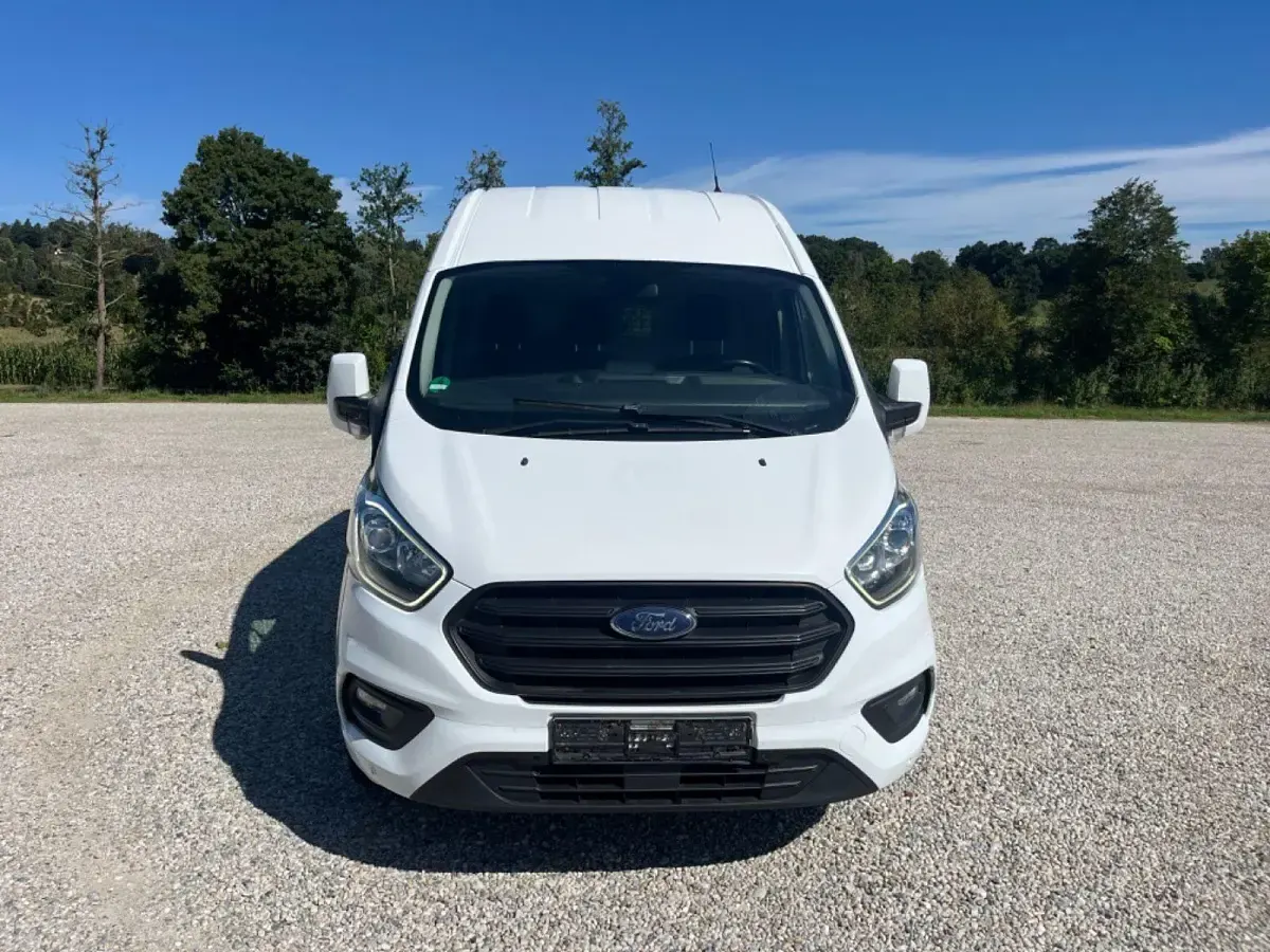 Gebraucht Ford Transit Custom Trend 131 PS (96 kW) 2020 Weiß Van / Kleinbus