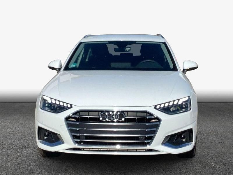 Gebraucht Audi A4 Advanced 204 PS (150 kW) 2023 Weiß Kombi