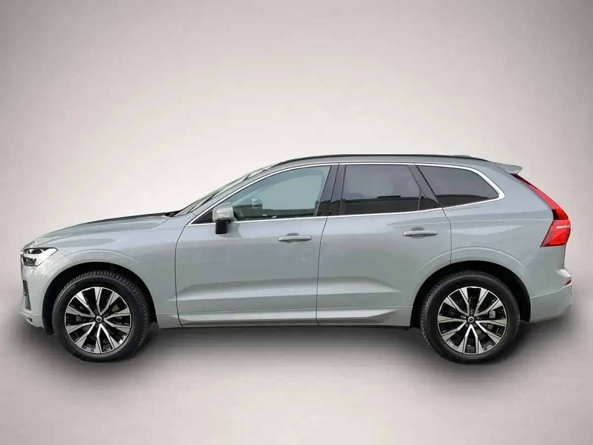 Gebraucht Volvo XC60 Core 250 PS (183 kW) 2024 Manufacturer SUV