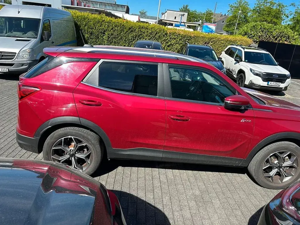 Gebraucht SsangYong Korando 163 PS (119 kW) 2020 Rot SUV