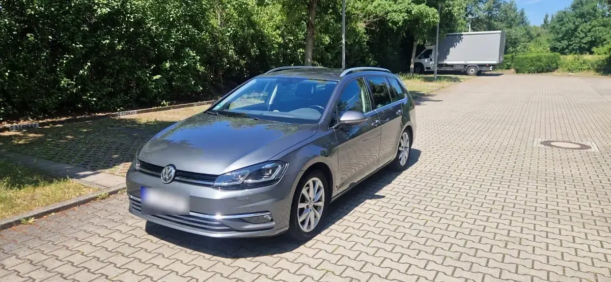 Gebraucht VW Golf VII 150 PS (110 kW) 2019 Silber Kombi