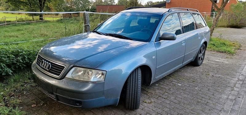 Grau Gebraucht 1999 Audi A6 Kombi | 1.249 € (Guter Preis) - Bild 1/4