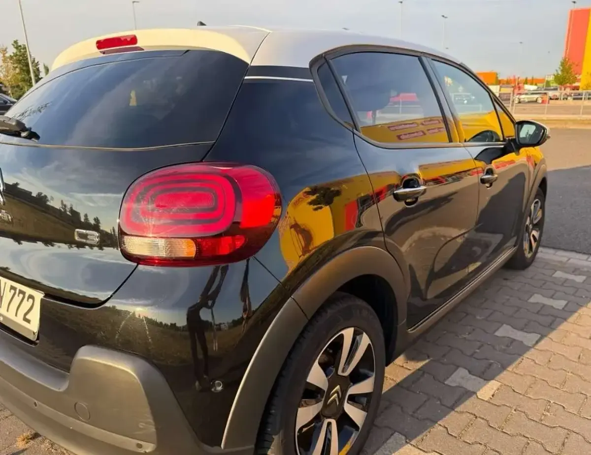 Usata Citroën C3 PureTech 110 CV (80 kW) 2017 Nero Berlina