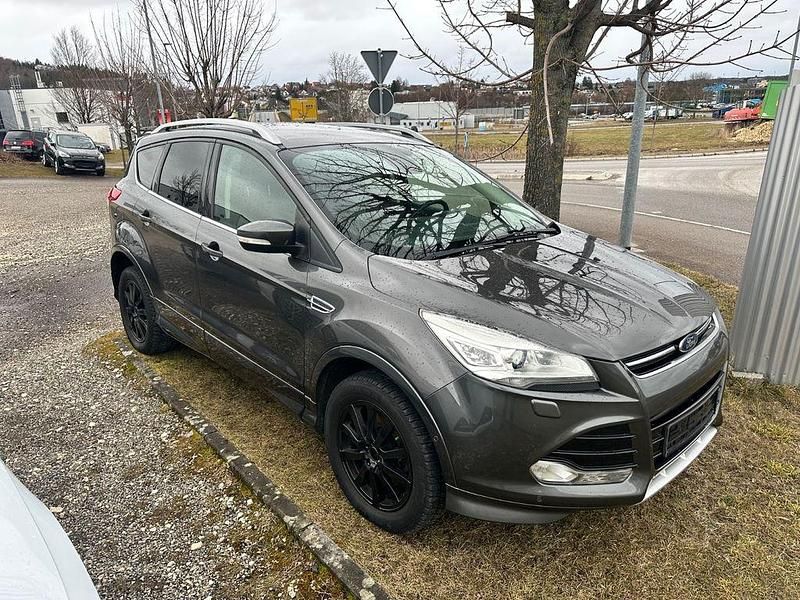 Gebraucht Ford Kuga Individual 179 PS (131 kW) 2016 SUV