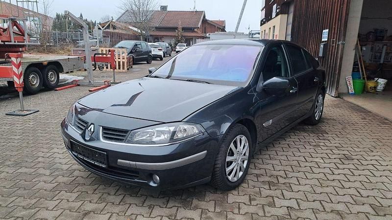 Gebraucht Renault Laguna II Dynamique 135 PS (99 kW) 2005 Grau Limousine