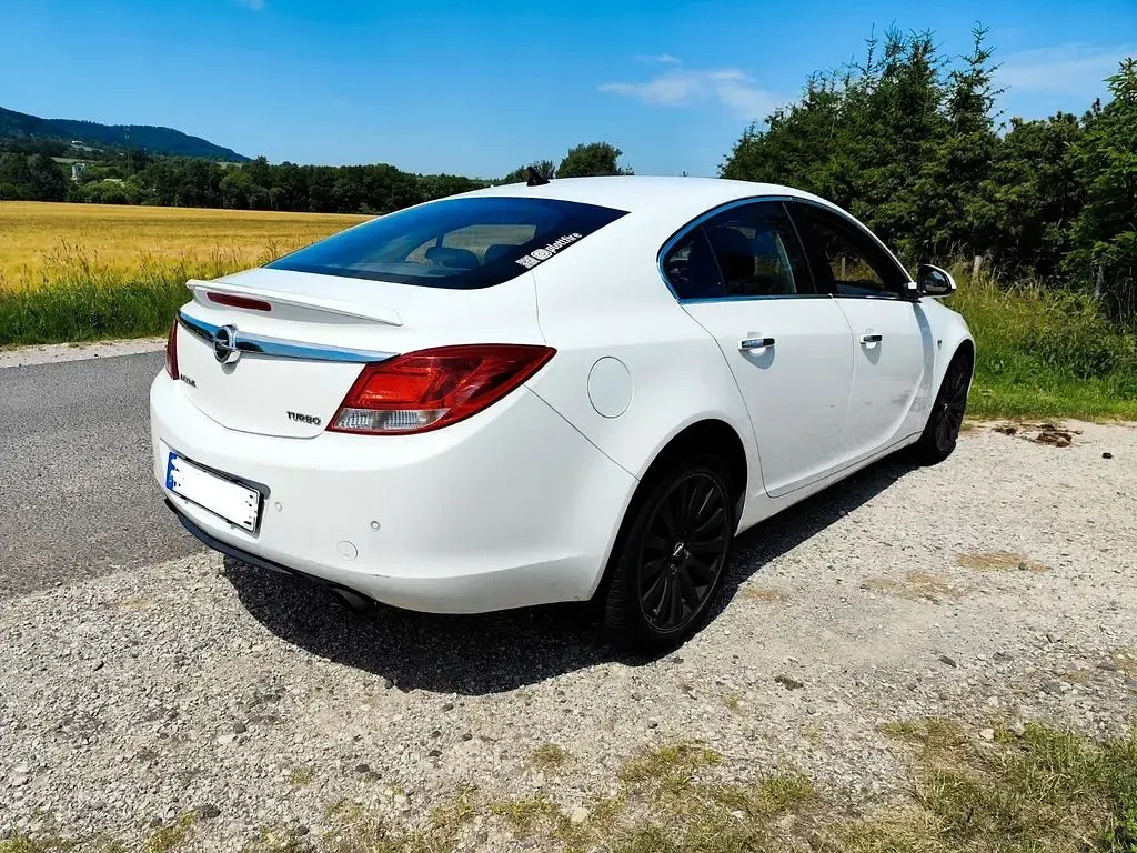Gebraucht Opel Insignia Innovation 220 PS (161 kW) 2009 Weiß Limousine