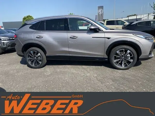 Neu MG HS Luxury 224 PS (164 kW) 2026 Silber SUV