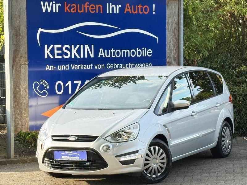 Silber Gebraucht 2013 Ford S-MAX Titanium Van / Kleinbus | 6.490 € (Fairer Preis) - Bild 1/3